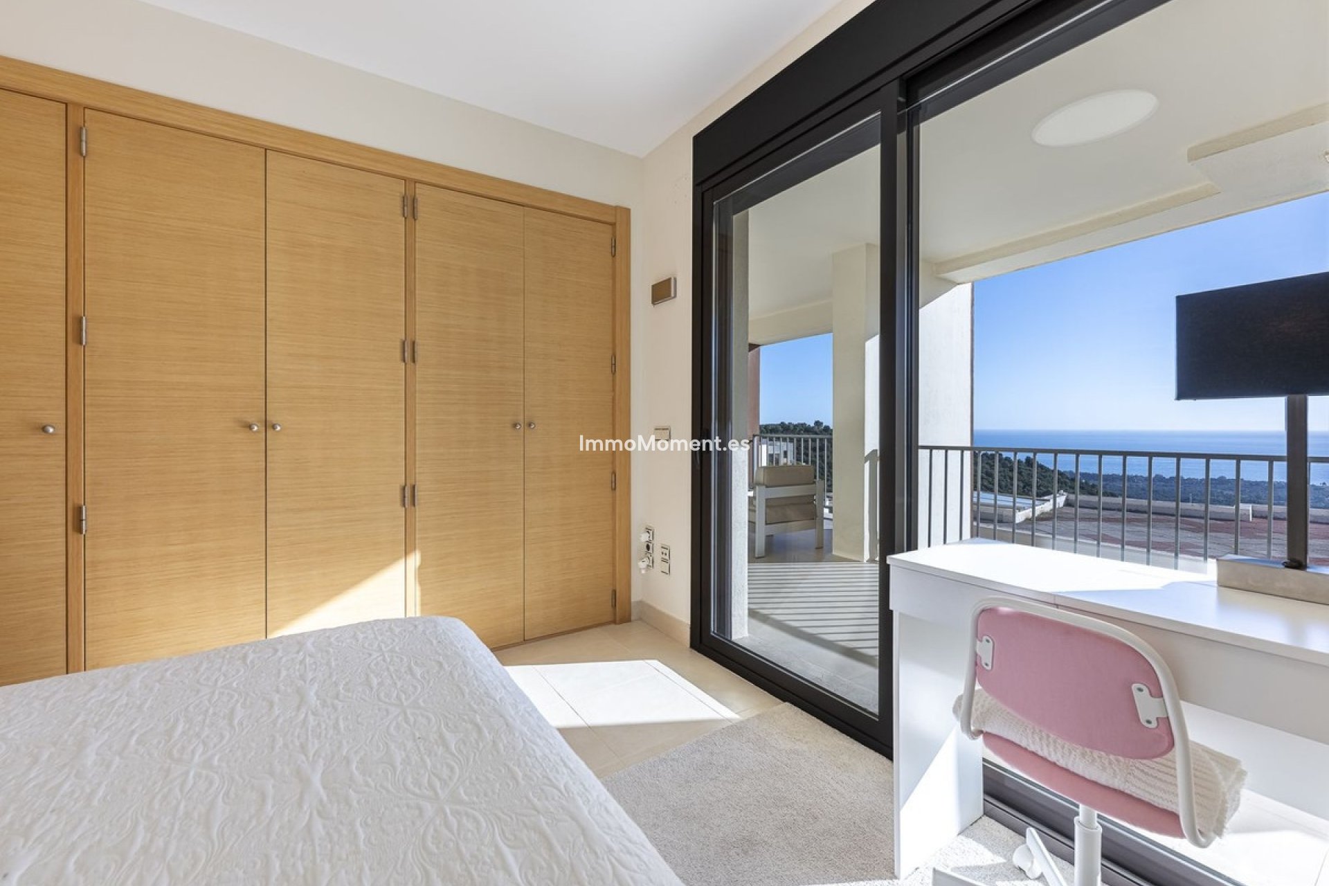 Resale - Apartment - Marbella - Altos de los Monteros