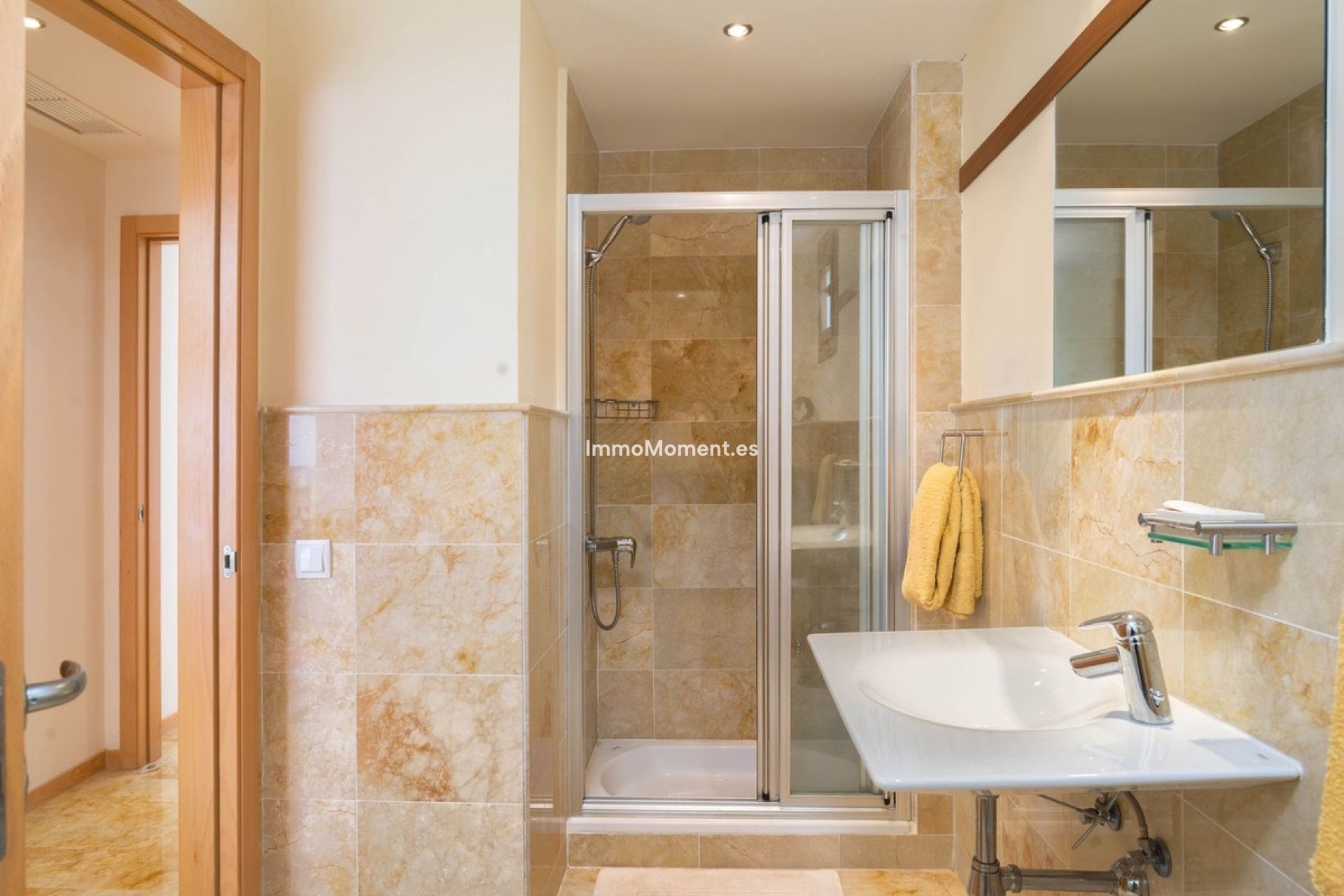 Resale - Apartment - Marbella - Altos de los Monteros