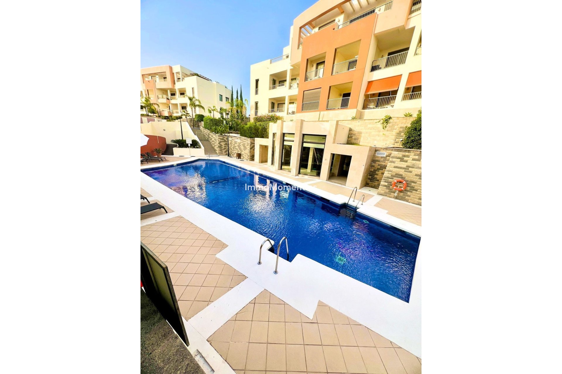 Resale - Apartment - Marbella - Altos de los Monteros