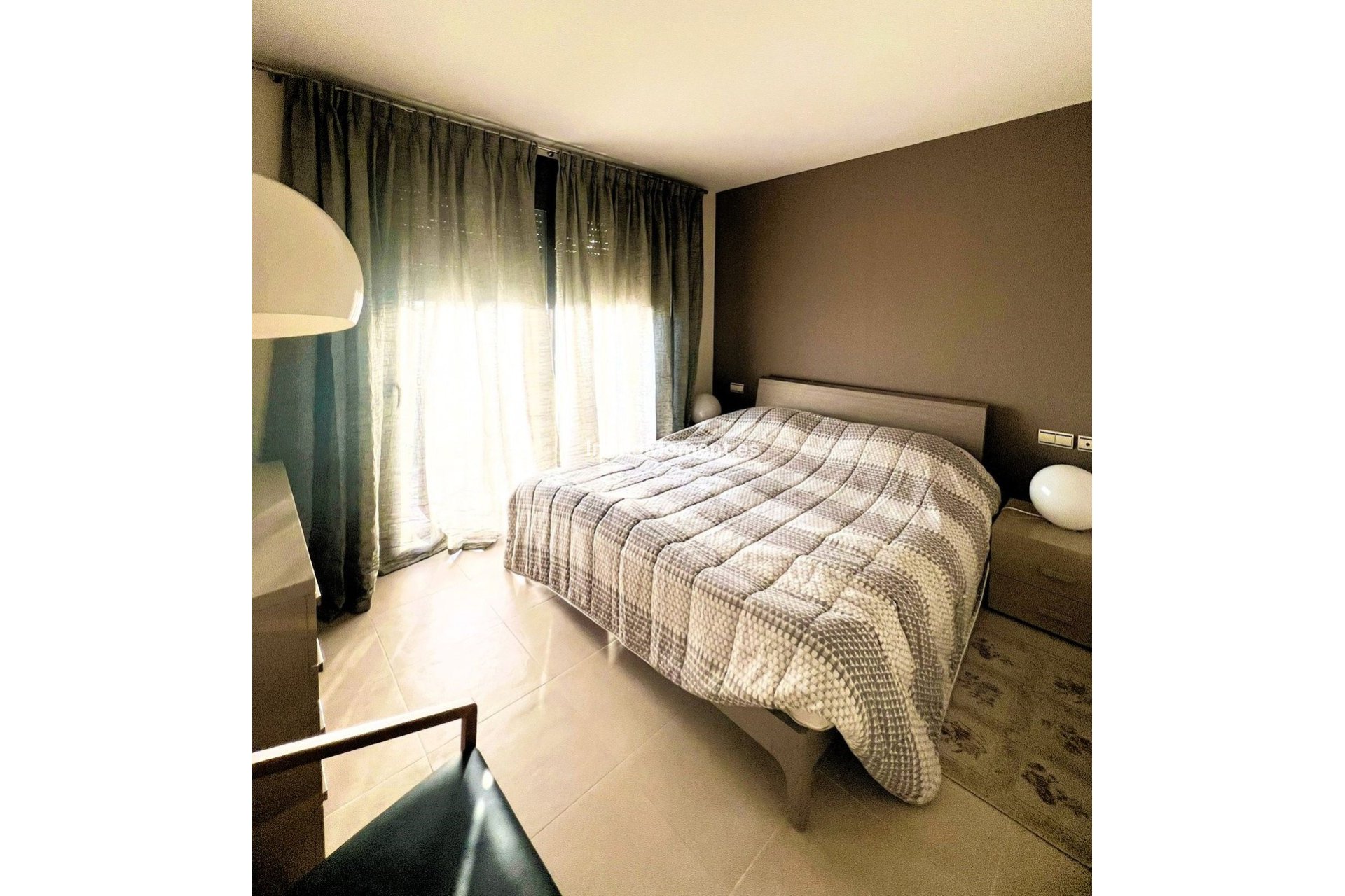 Resale - Apartment - Marbella - Altos de los Monteros