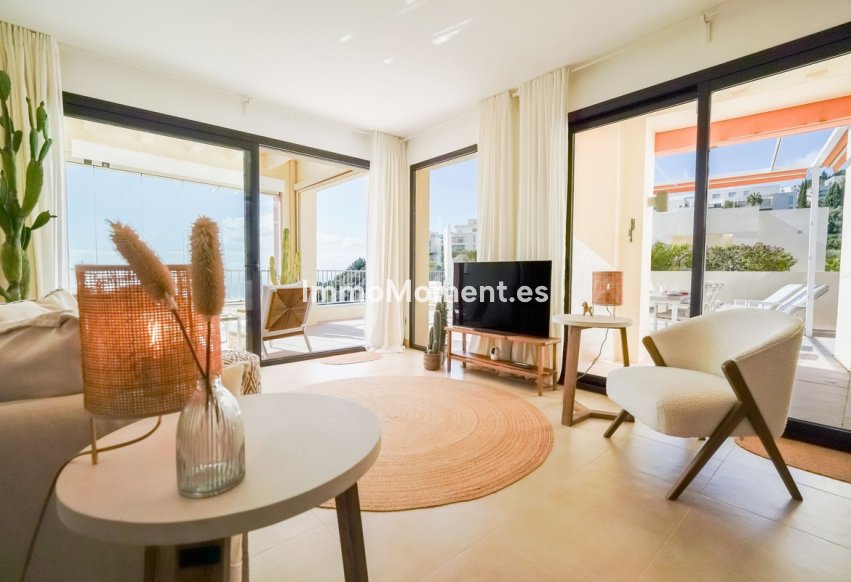 Resale - Apartment - Marbella - Altos de los Monteros