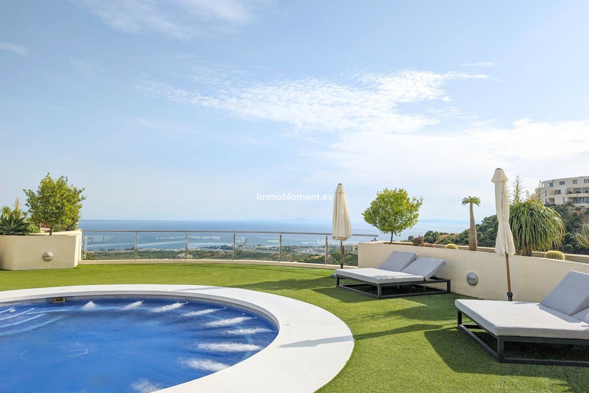 Resale - Apartment - Marbella - Altos de los Monteros