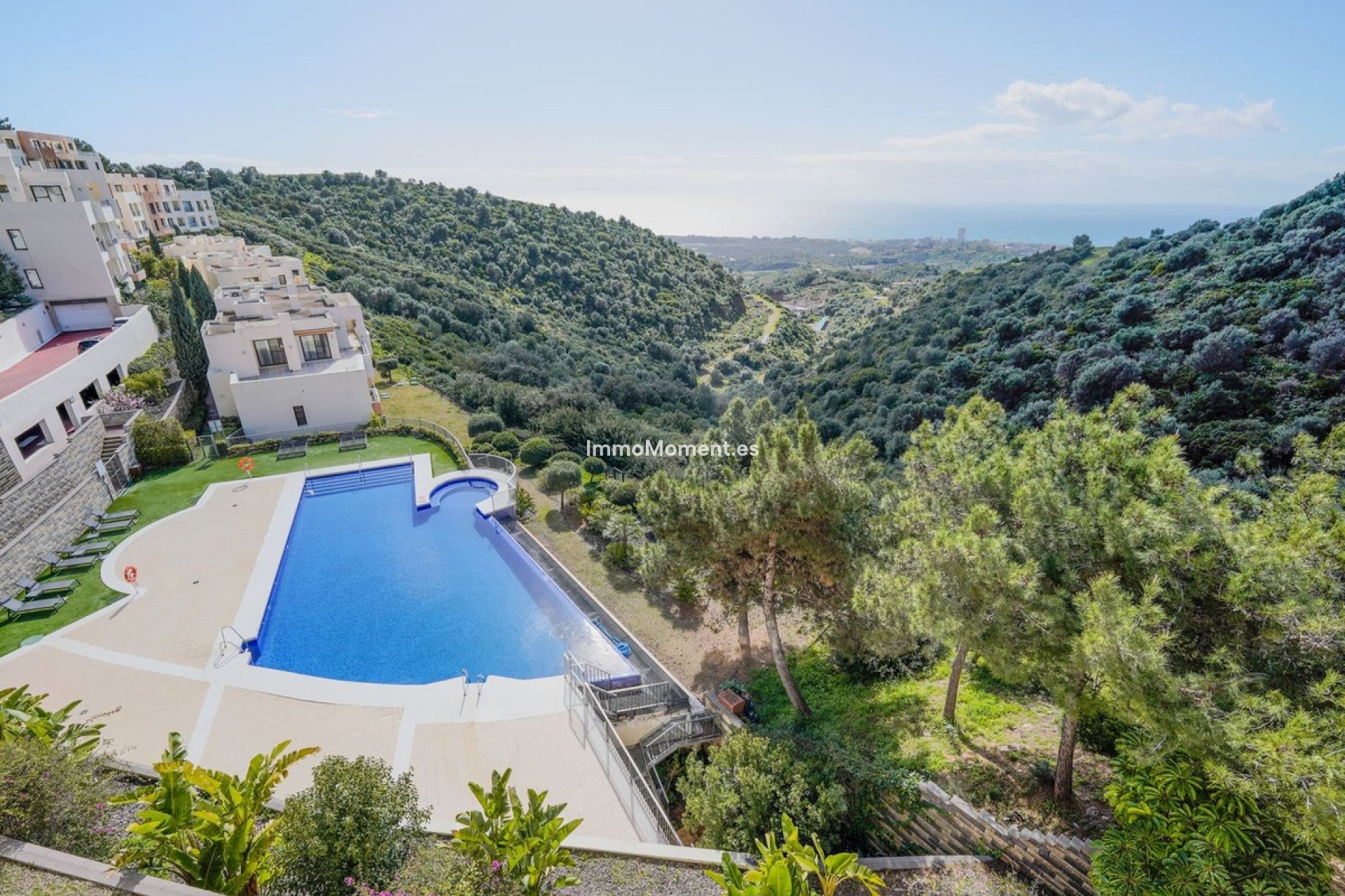 Resale - Apartment - Marbella - Altos de los Monteros