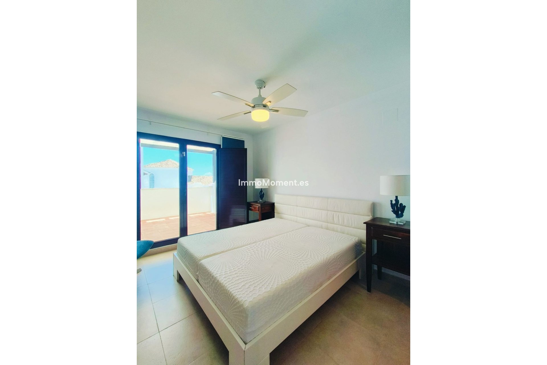 Resale - Apartment - Marbella - Altos de los Monteros