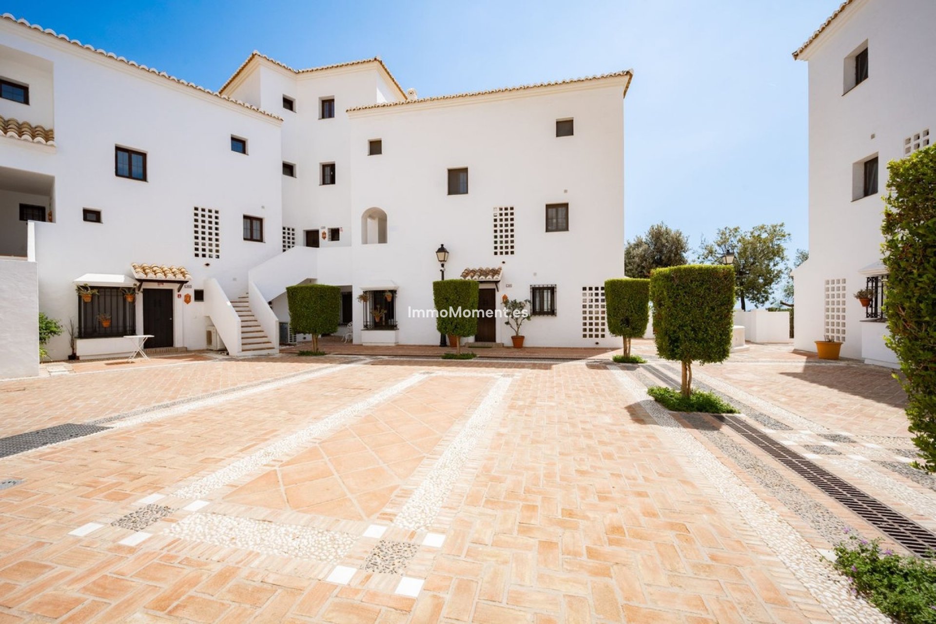 Resale - Apartment - Marbella - Altos de los Monteros
