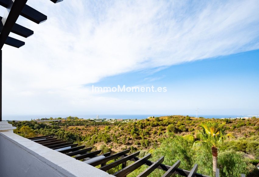 Resale - Apartment - Marbella - Altos de los Monteros