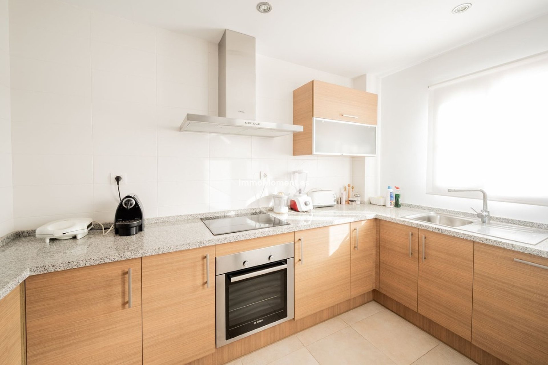 Resale - Apartment - Marbella - Altos de los Monteros