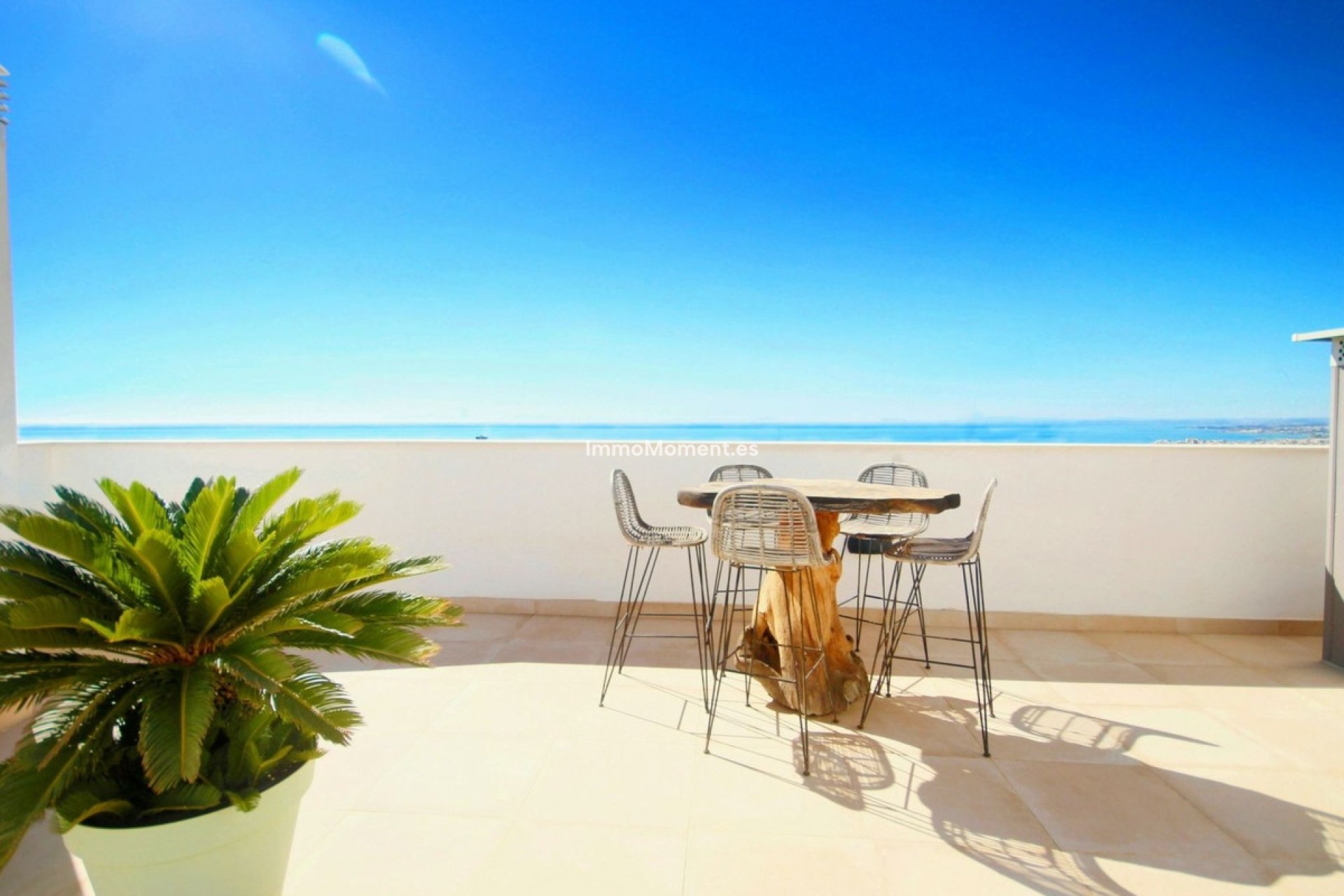 Resale - Apartment - Marbella - Altos de los Monteros