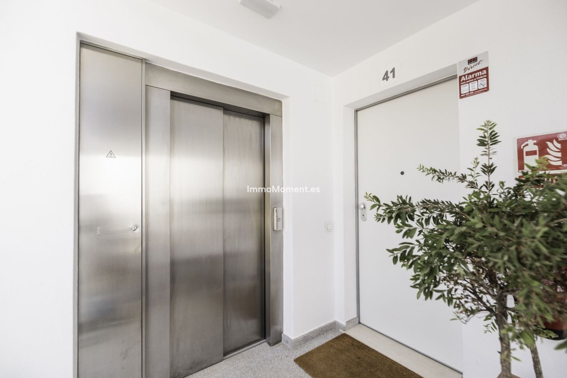 Resale - Apartment - Marbella - Altos de los Monteros