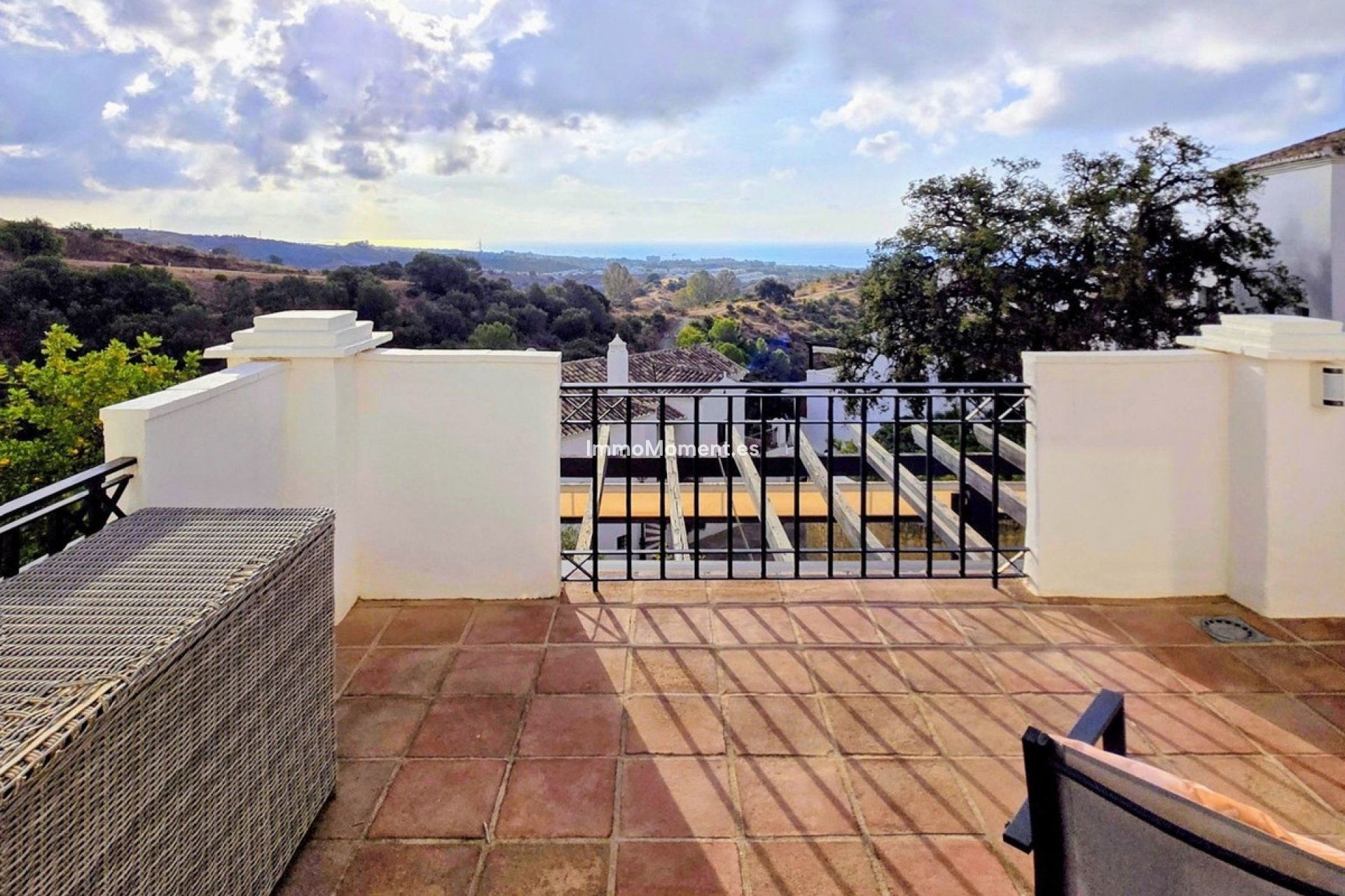 Resale - Apartment - Marbella - Altos de los Monteros