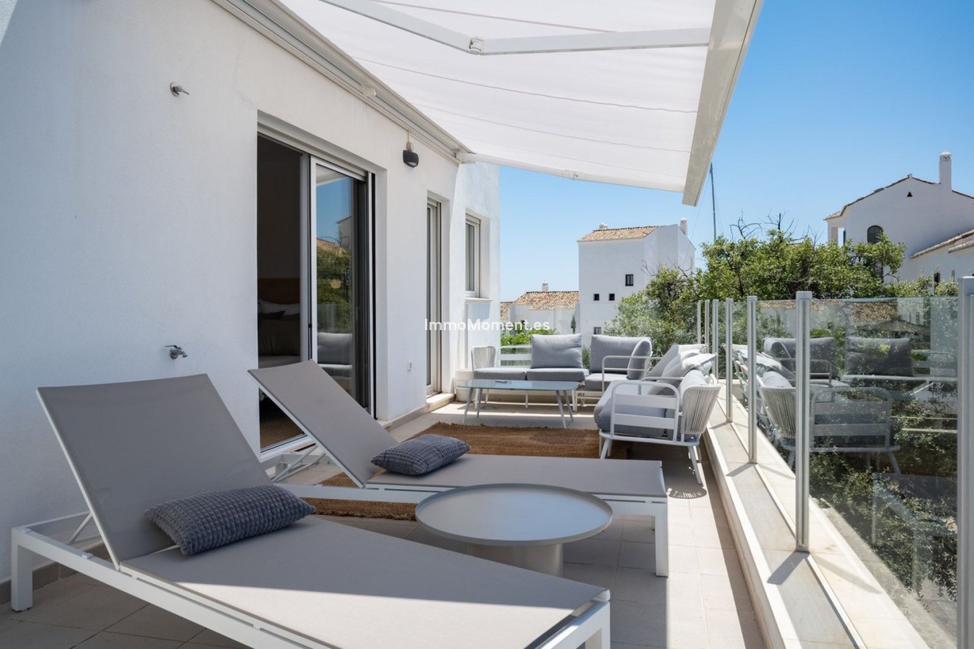 Resale - Apartment - Marbella - Altos de los Monteros