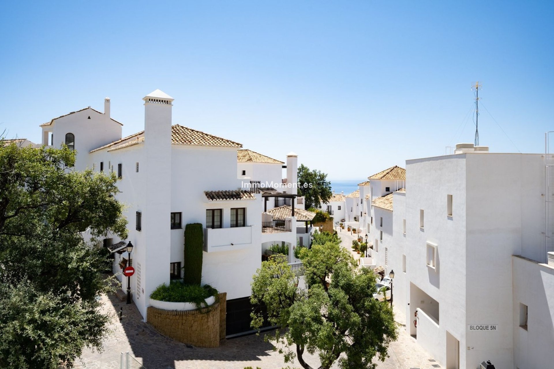 Resale - Apartment - Marbella - Altos de los Monteros