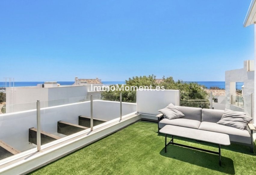 Resale - Apartment - Marbella - Altos de los Monteros
