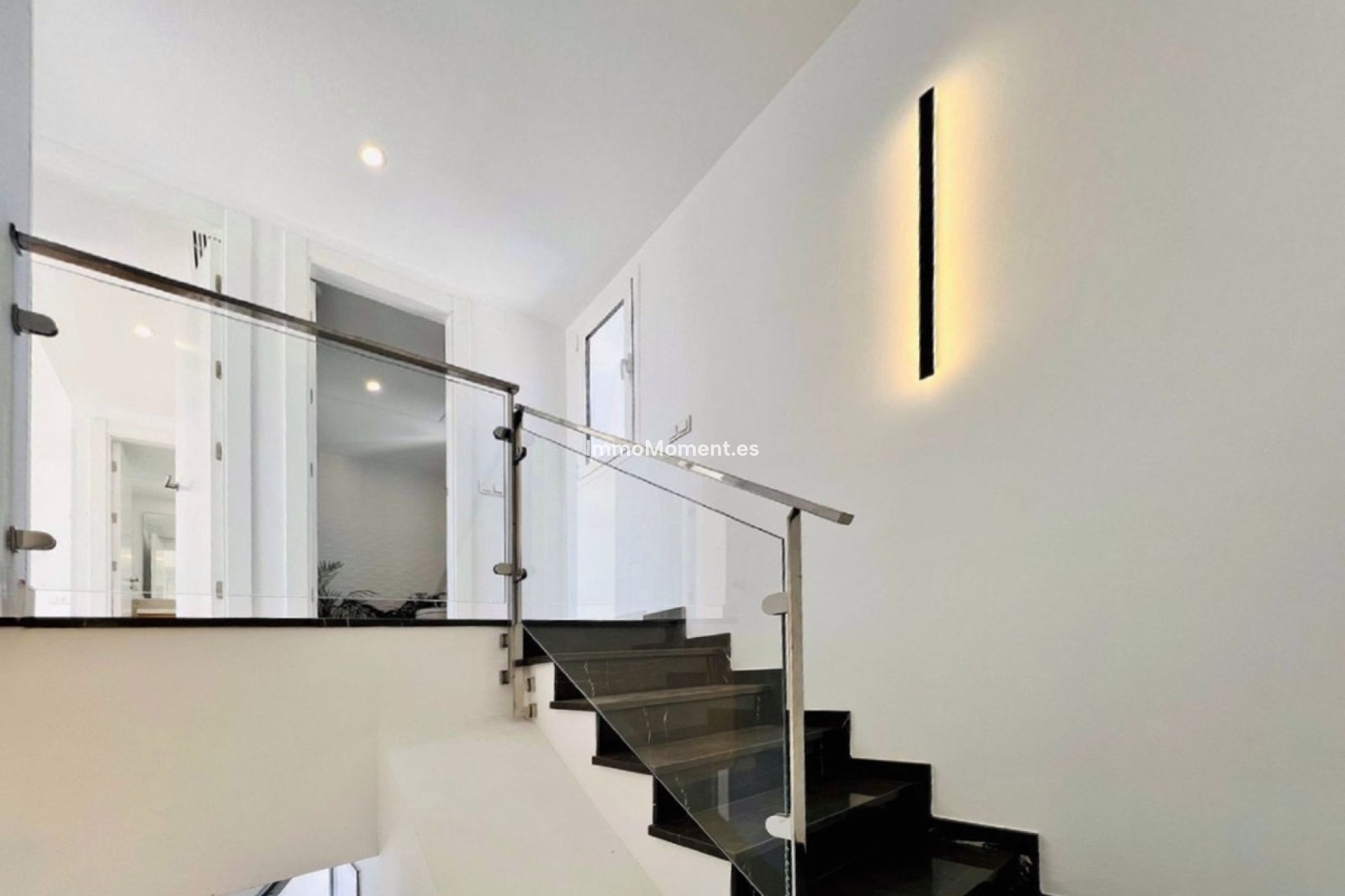 Resale - Apartment - Marbella - Altos de los Monteros