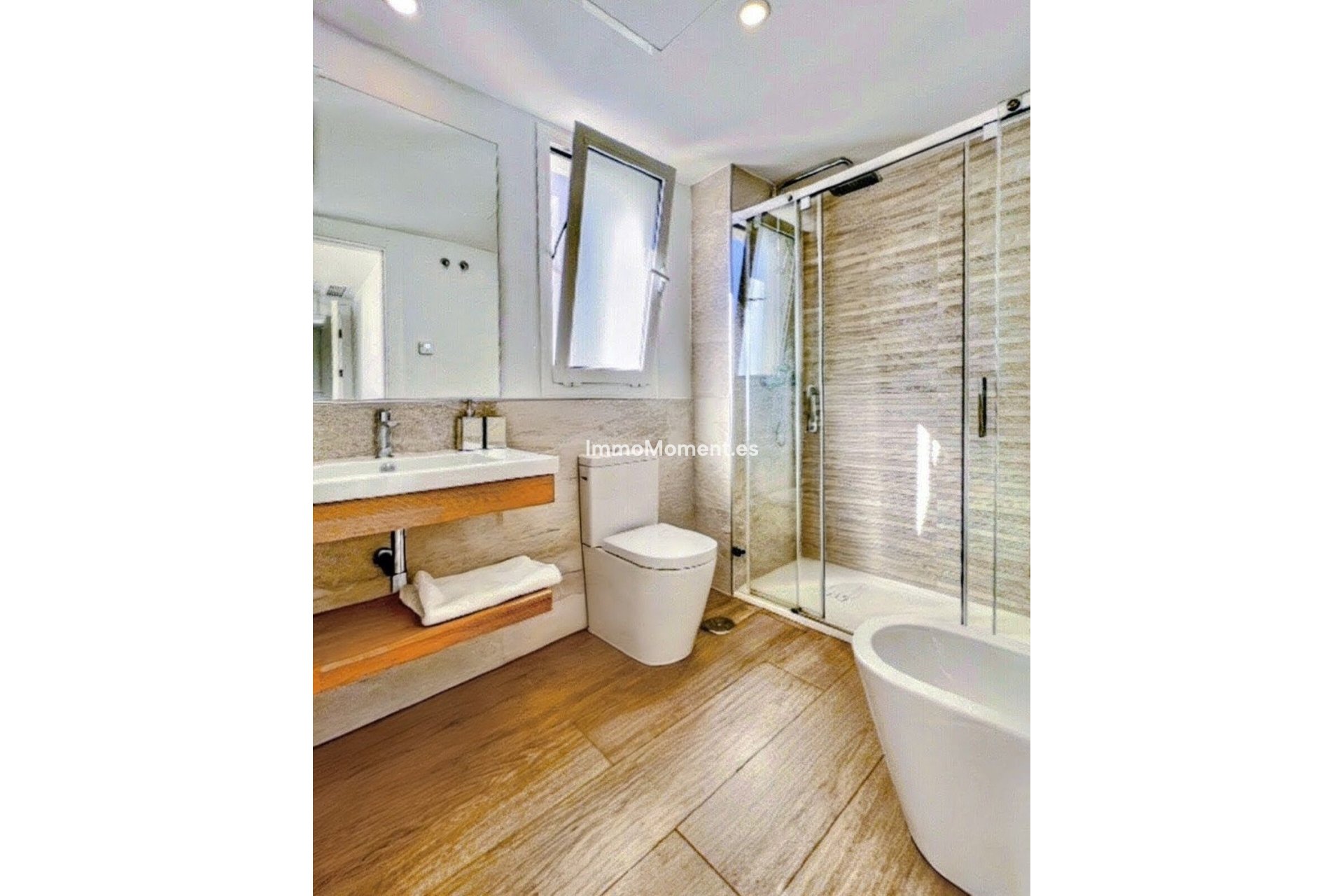 Resale - Apartment - Marbella - Altos de los Monteros