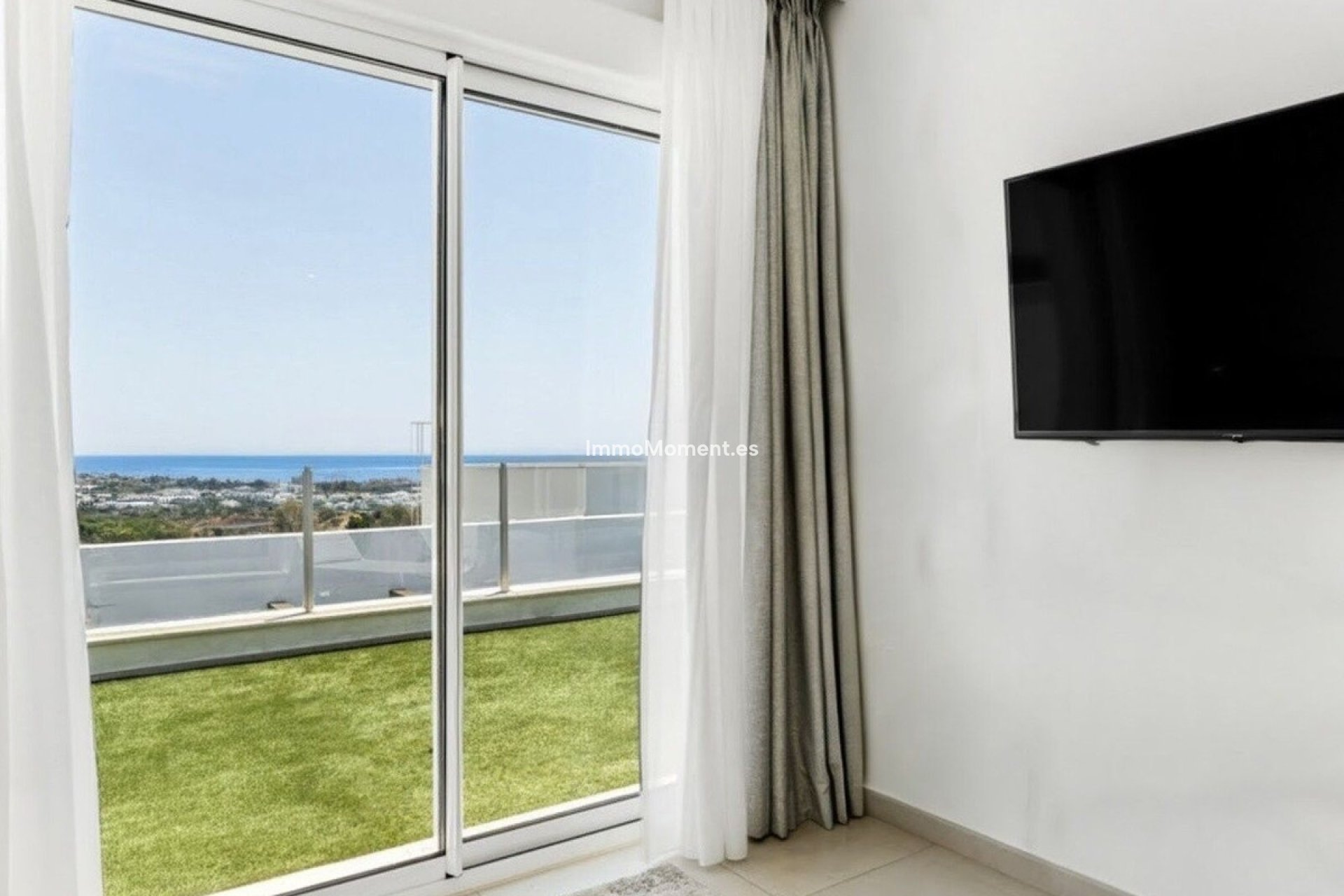 Resale - Apartment - Marbella - Altos de los Monteros