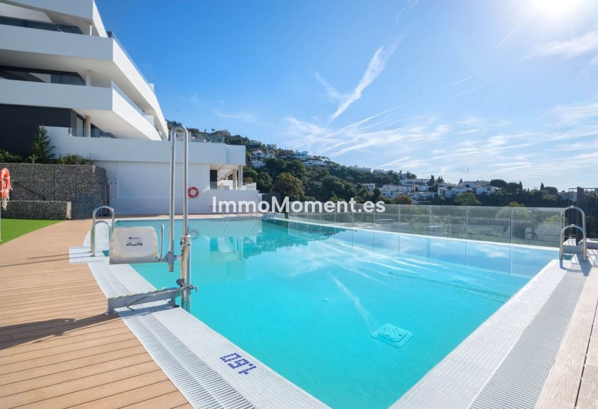 Resale - Apartment - Marbella - Altos de los Monteros