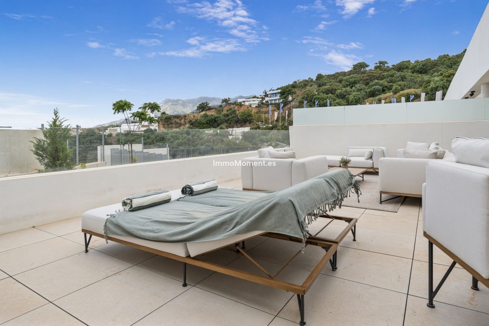 Resale - Apartment - Marbella - Altos de los Monteros
