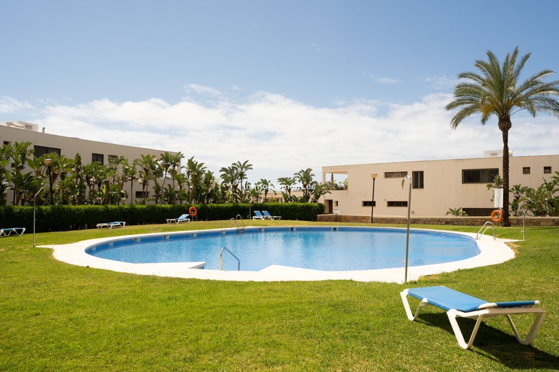 Resale - Apartment - Marbella - Altos de los Monteros
