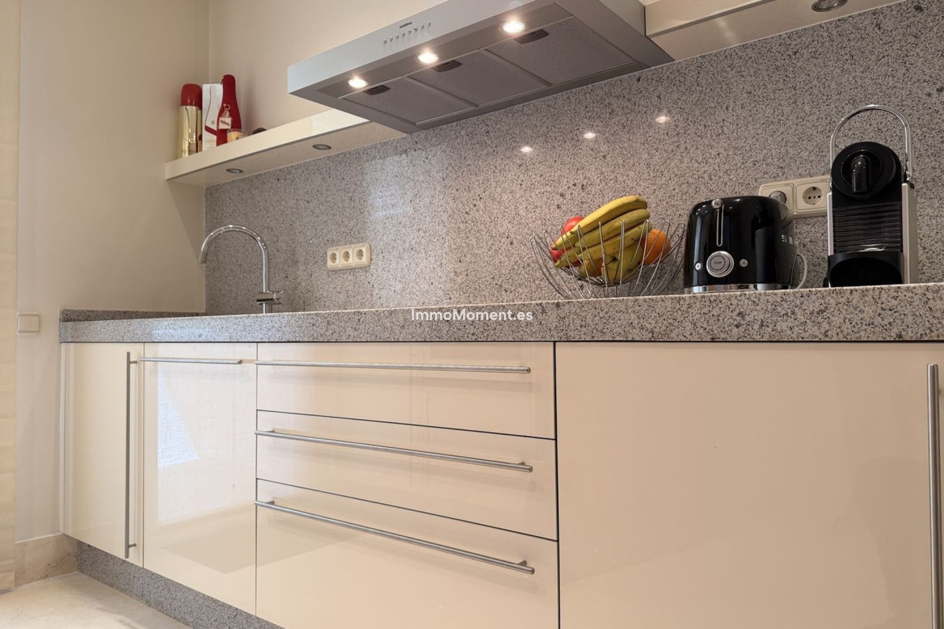 Resale - Apartment - Marbella - Altos de los Monteros