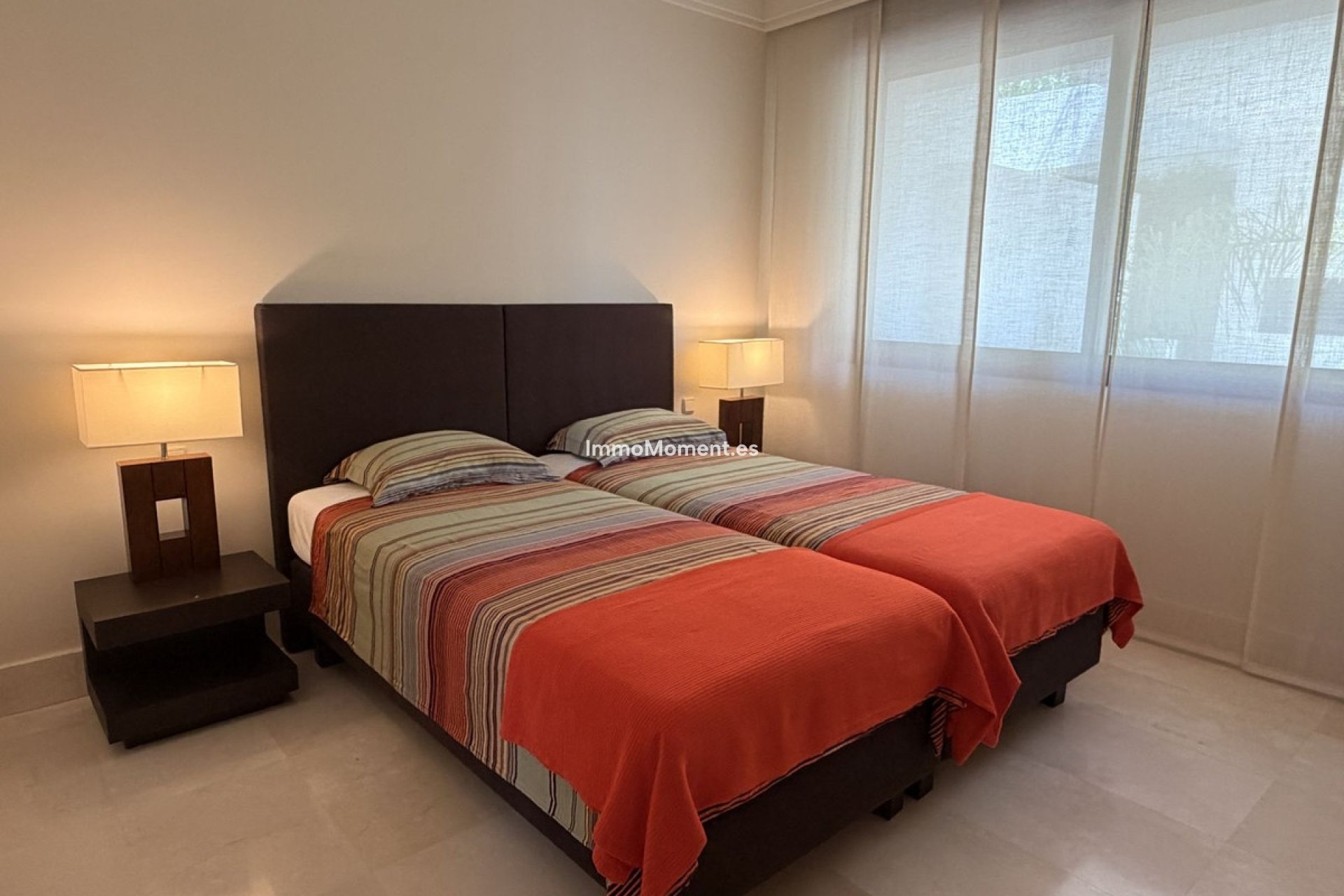 Resale - Apartment - Marbella - Altos de los Monteros