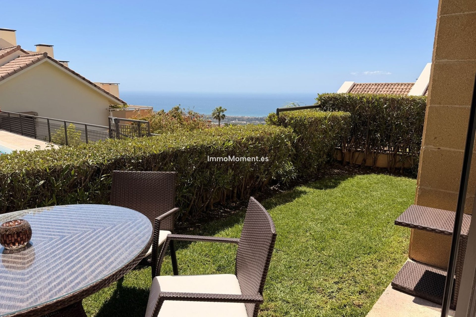 Resale - Apartment - Marbella - Altos de los Monteros