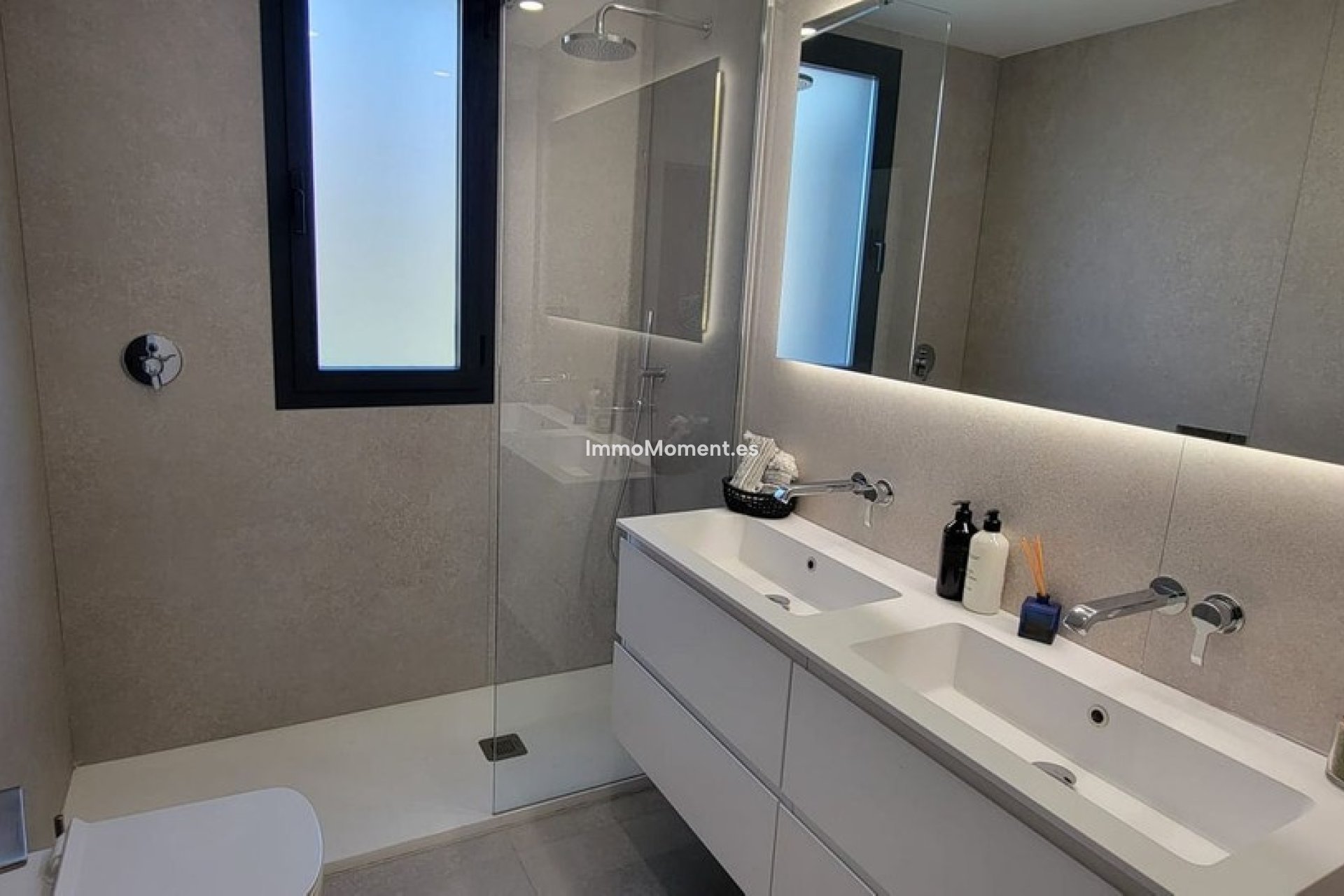 Resale - Apartment - Marbella - Altos de los Monteros