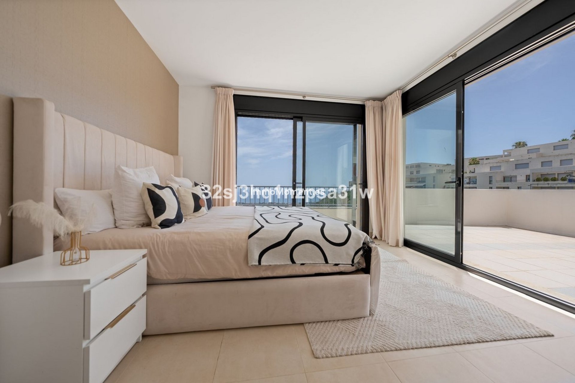 Resale - Apartment - Marbella - Altos de los Monteros