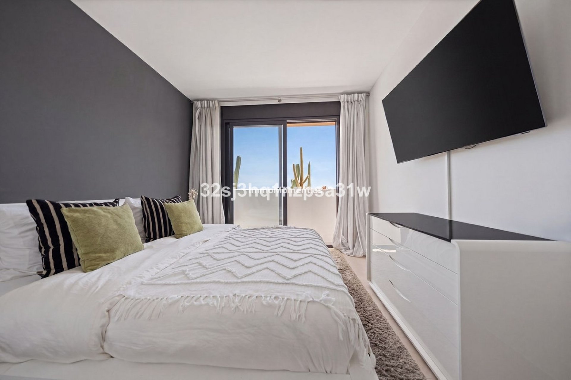 Resale - Apartment - Marbella - Altos de los Monteros