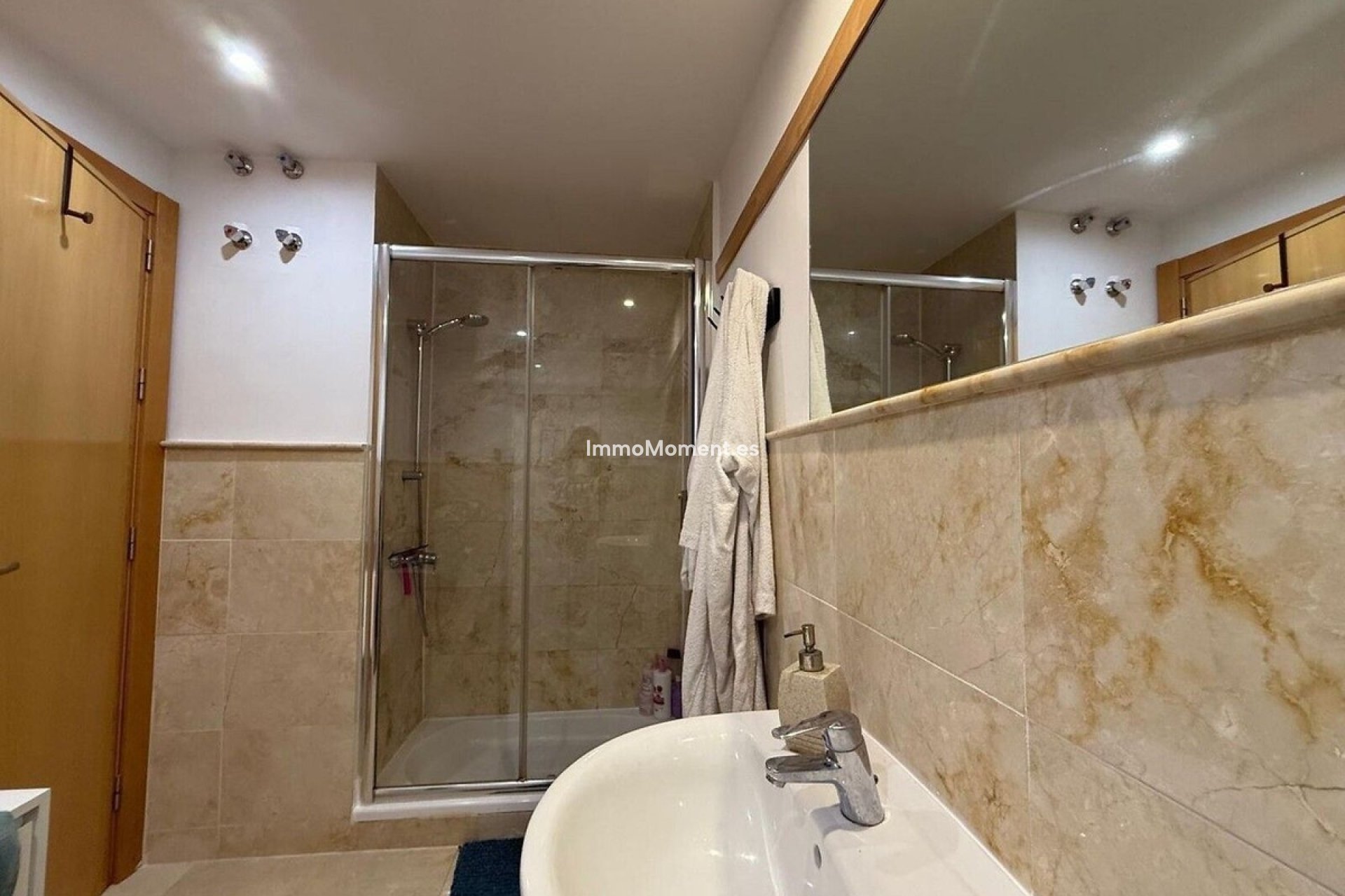 Resale - Apartment - Marbella - Altos de los Monteros