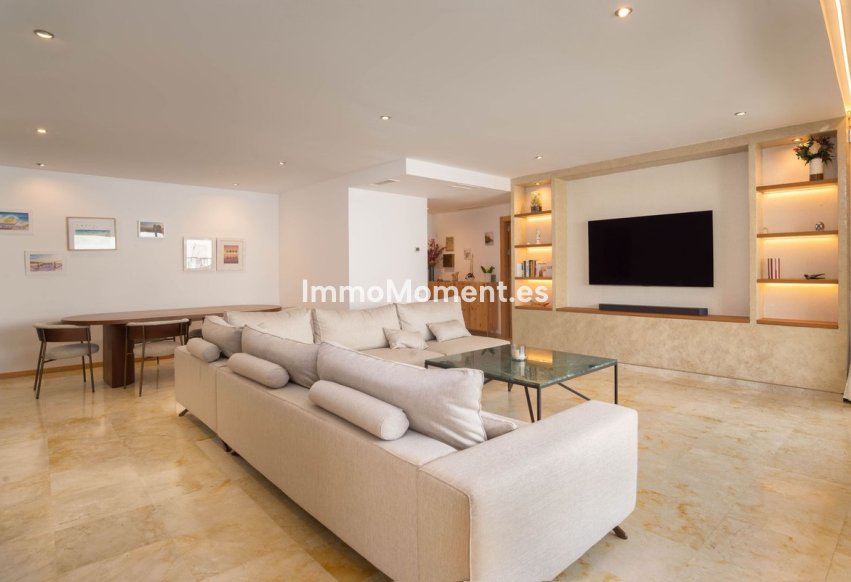 Resale - Apartment - Marbella - Altos de los Monteros