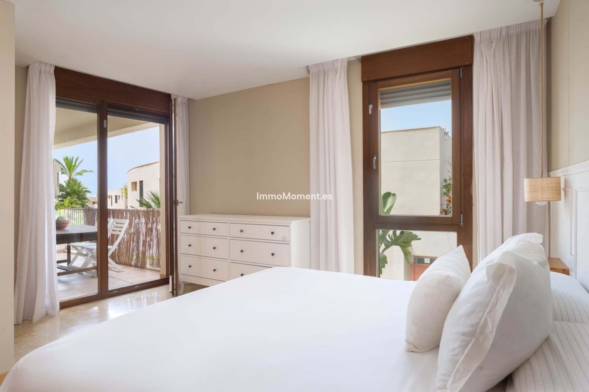 Resale - Apartment - Marbella - Altos de los Monteros