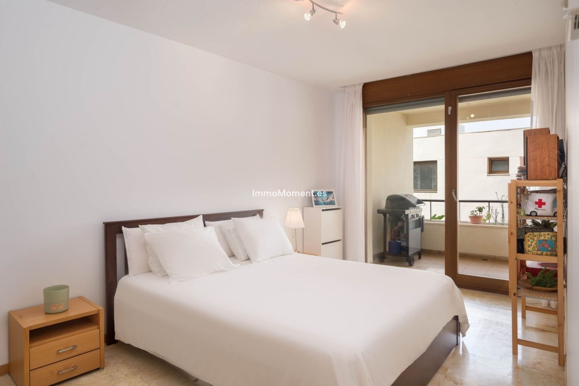 Resale - Apartment - Marbella - Altos de los Monteros