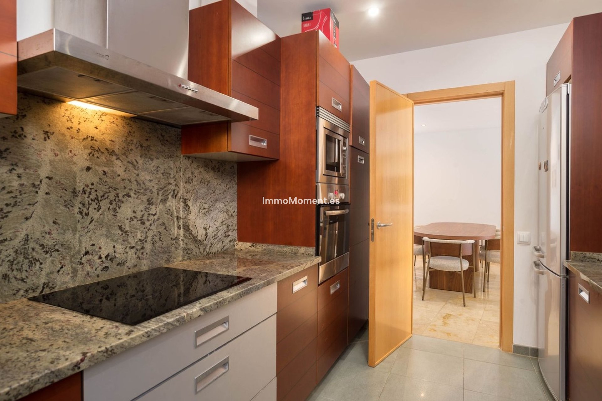 Resale - Apartment - Marbella - Altos de los Monteros