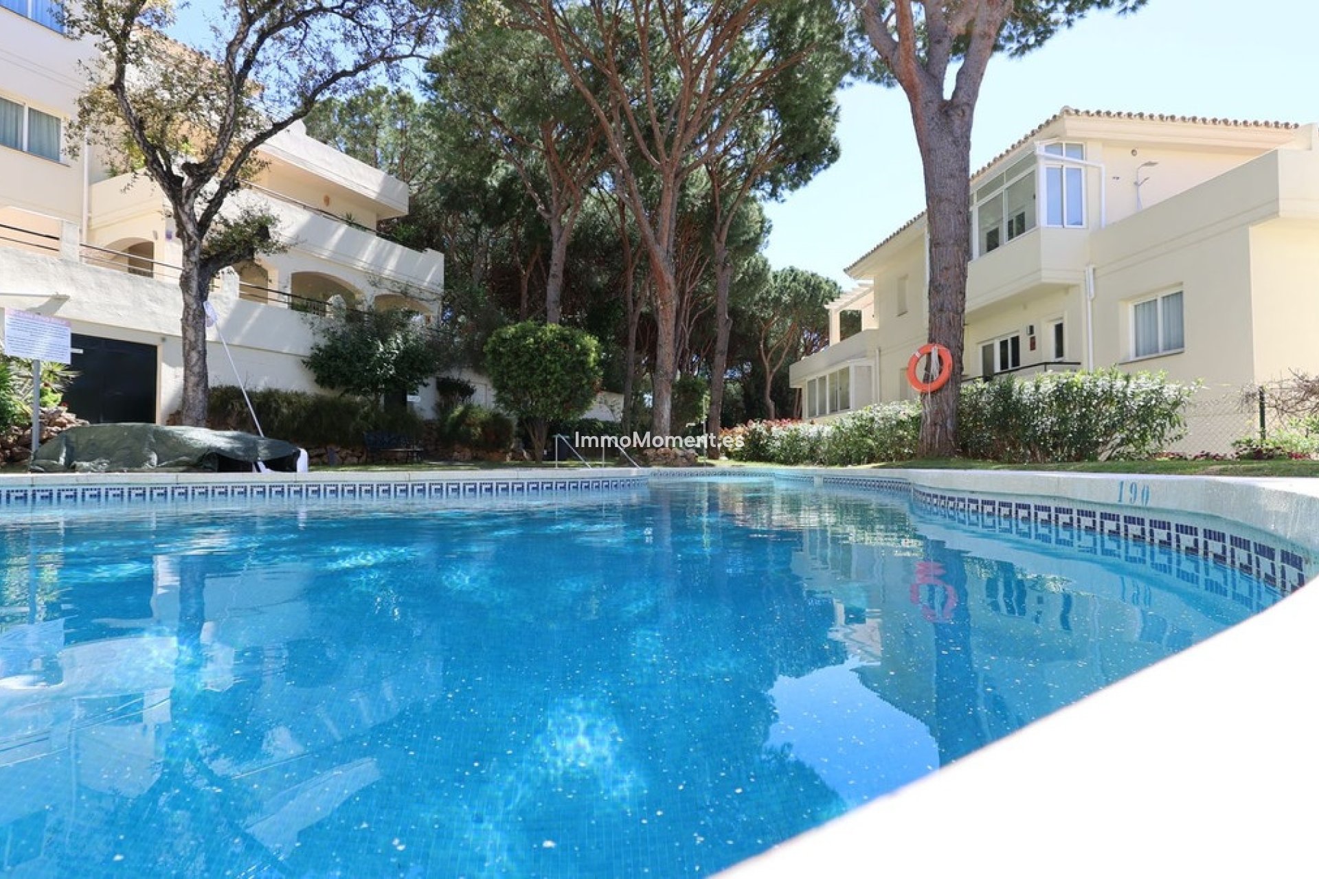 Resale - Apartment - Marbella - Artola