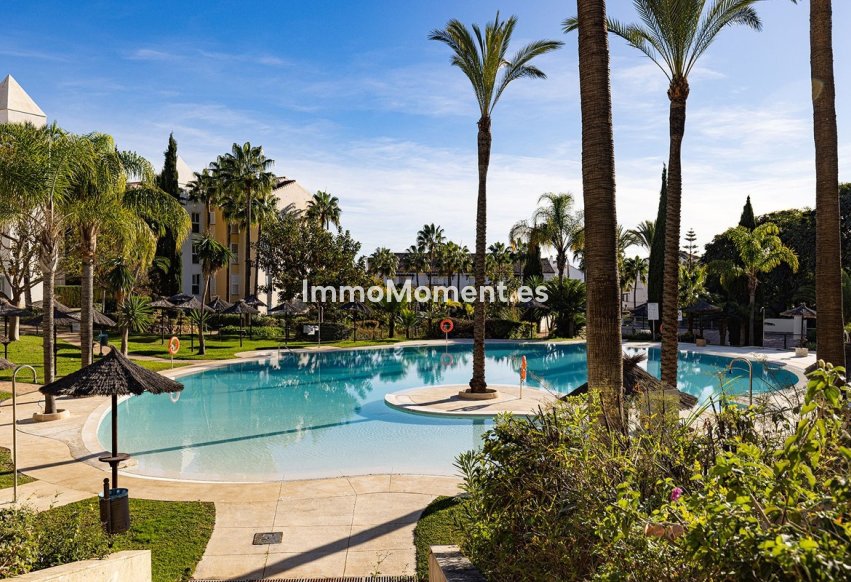 Resale - Apartment - Marbella - Bahía de Marbella