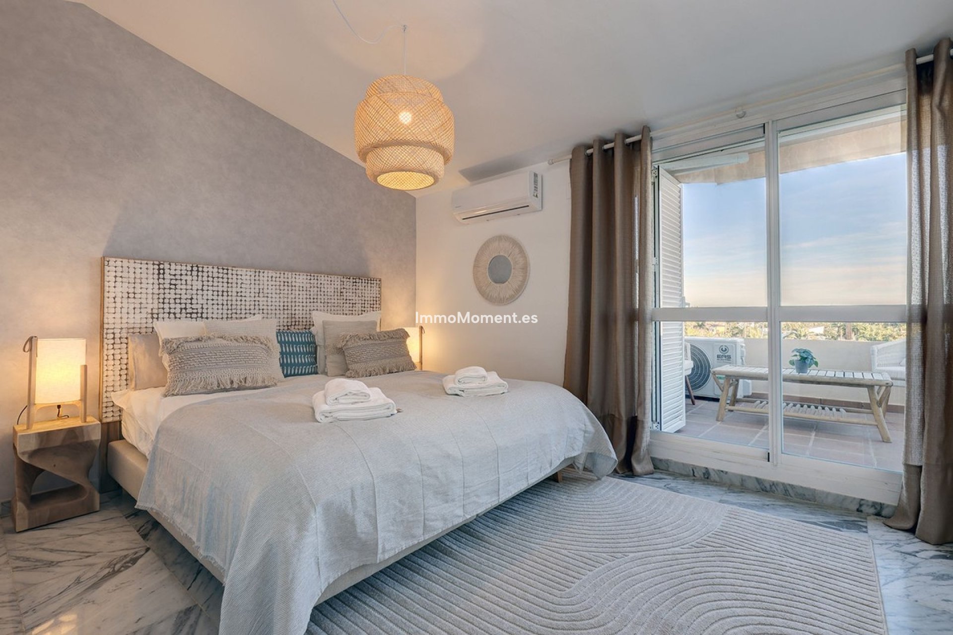 Resale - Apartment - Marbella - Bahía de Marbella