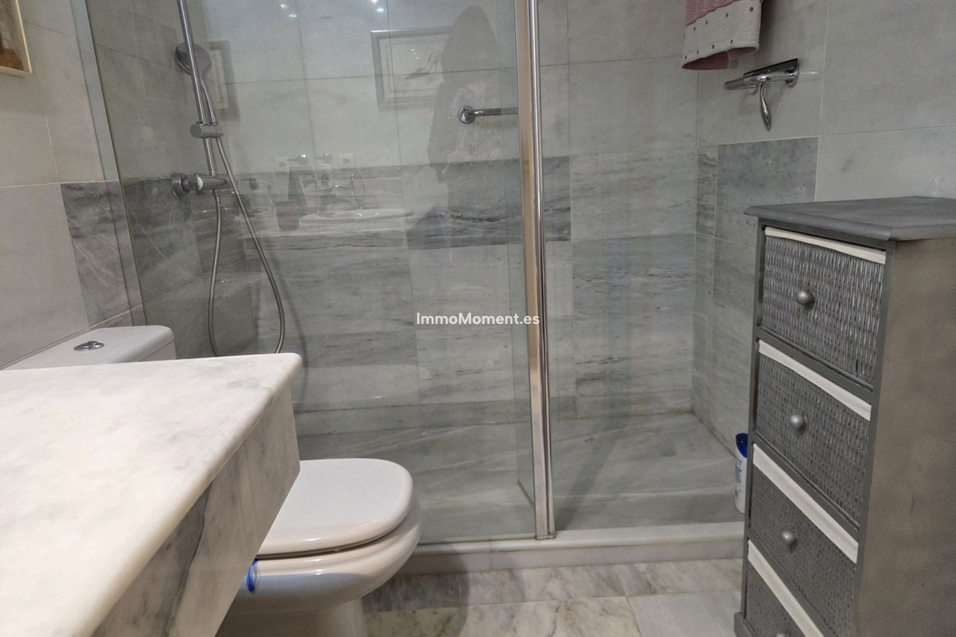 Resale - Apartment - Marbella - Bahía de Marbella