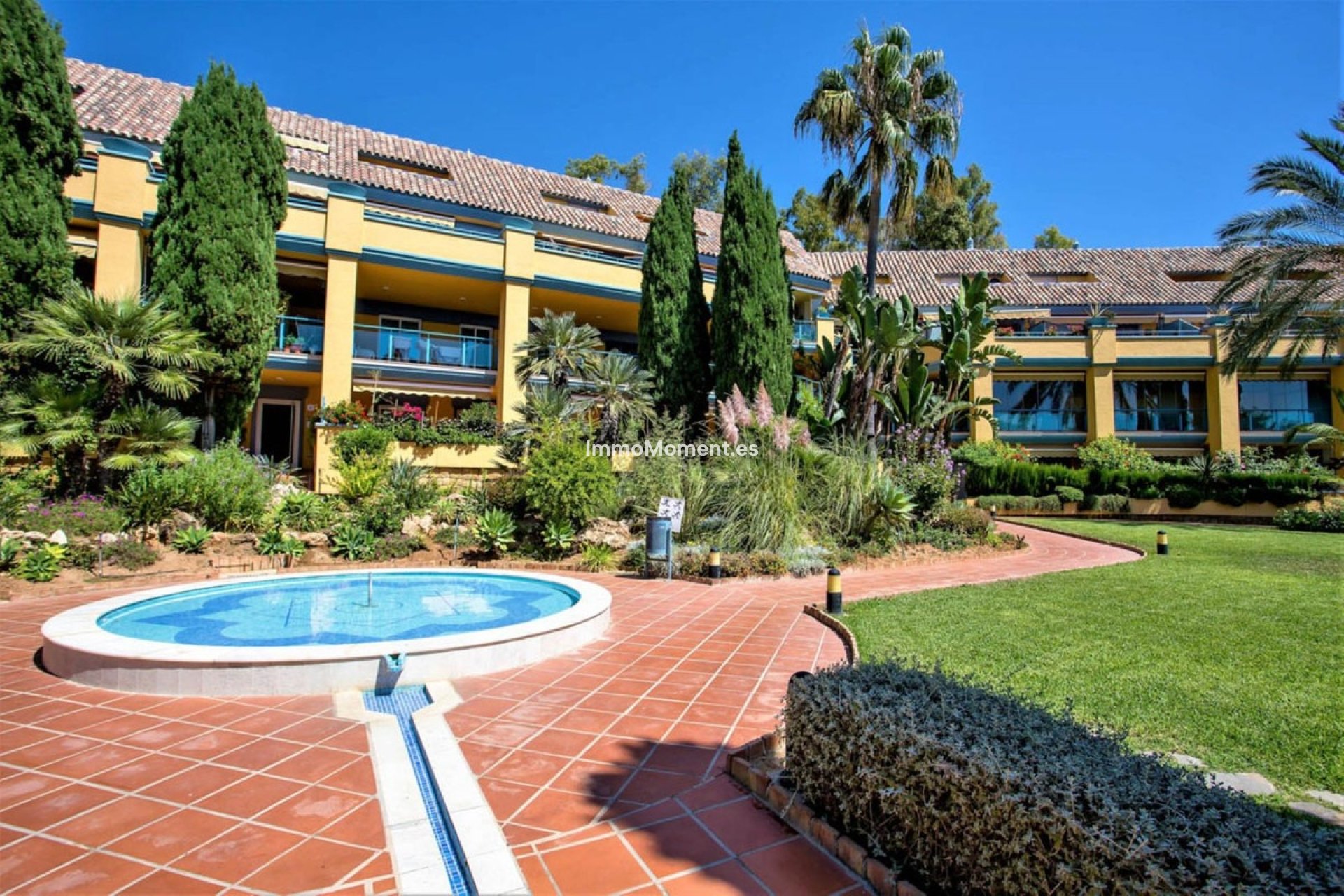 Resale - Apartment - Marbella - Bahía de Marbella