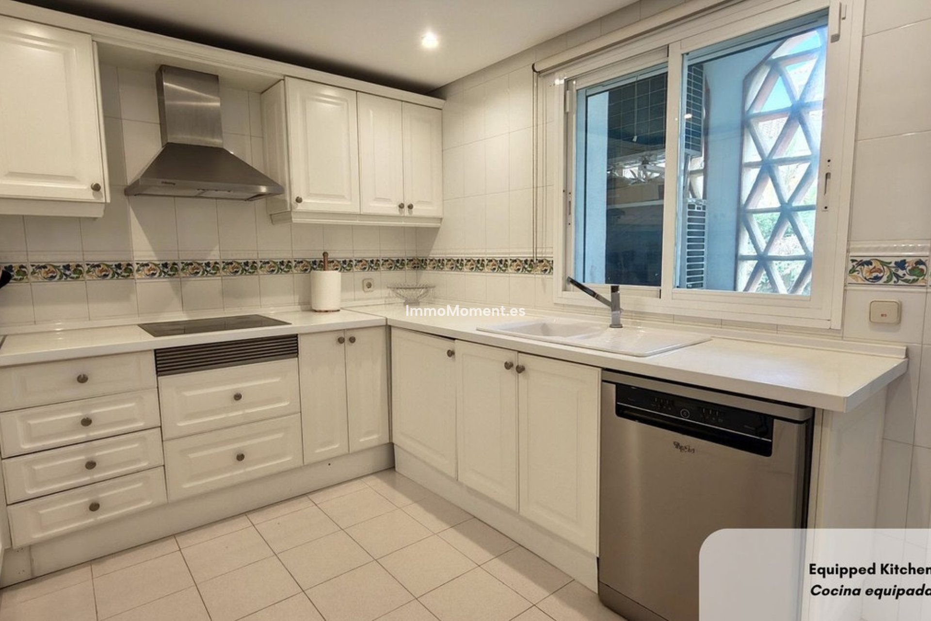 Resale - Apartment - Marbella - Bahía de Marbella