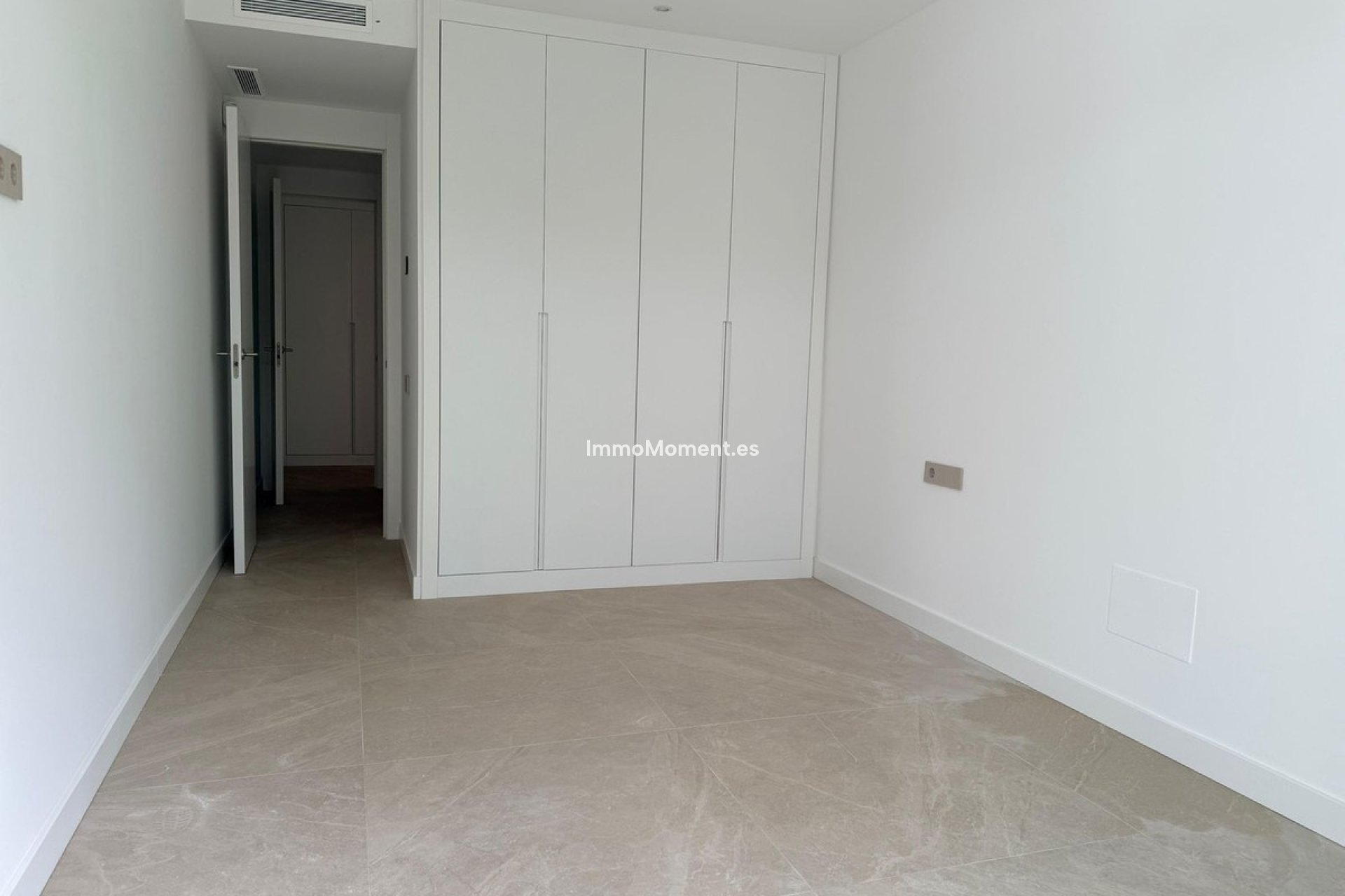 Resale - Apartment - Marbella - Bahía de Marbella