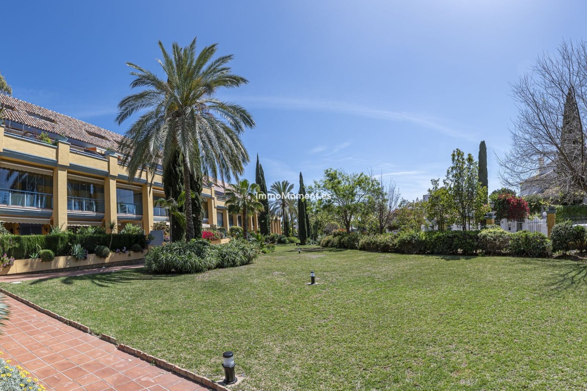 Resale - Apartment - Marbella - Bahía de Marbella