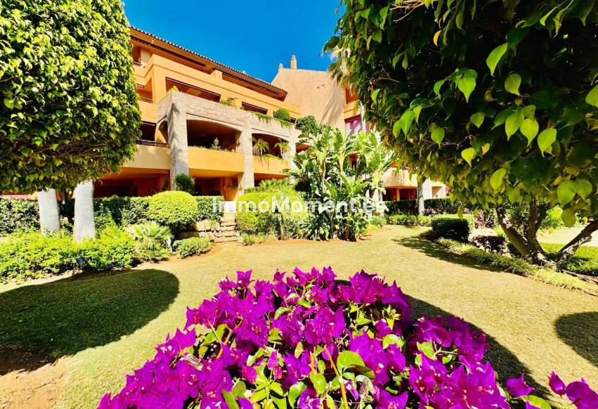Resale - Apartment - Marbella - Bahía de Marbella