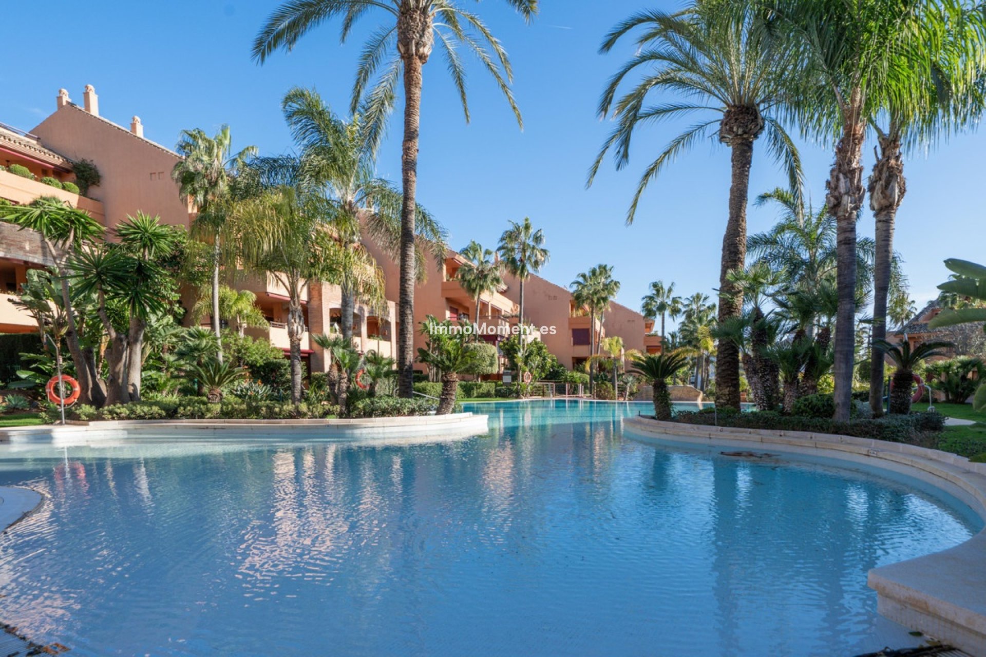 Resale - Apartment - Marbella - Bahía de Marbella