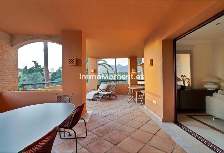 Resale - Apartment - Marbella - Bahía de Marbella