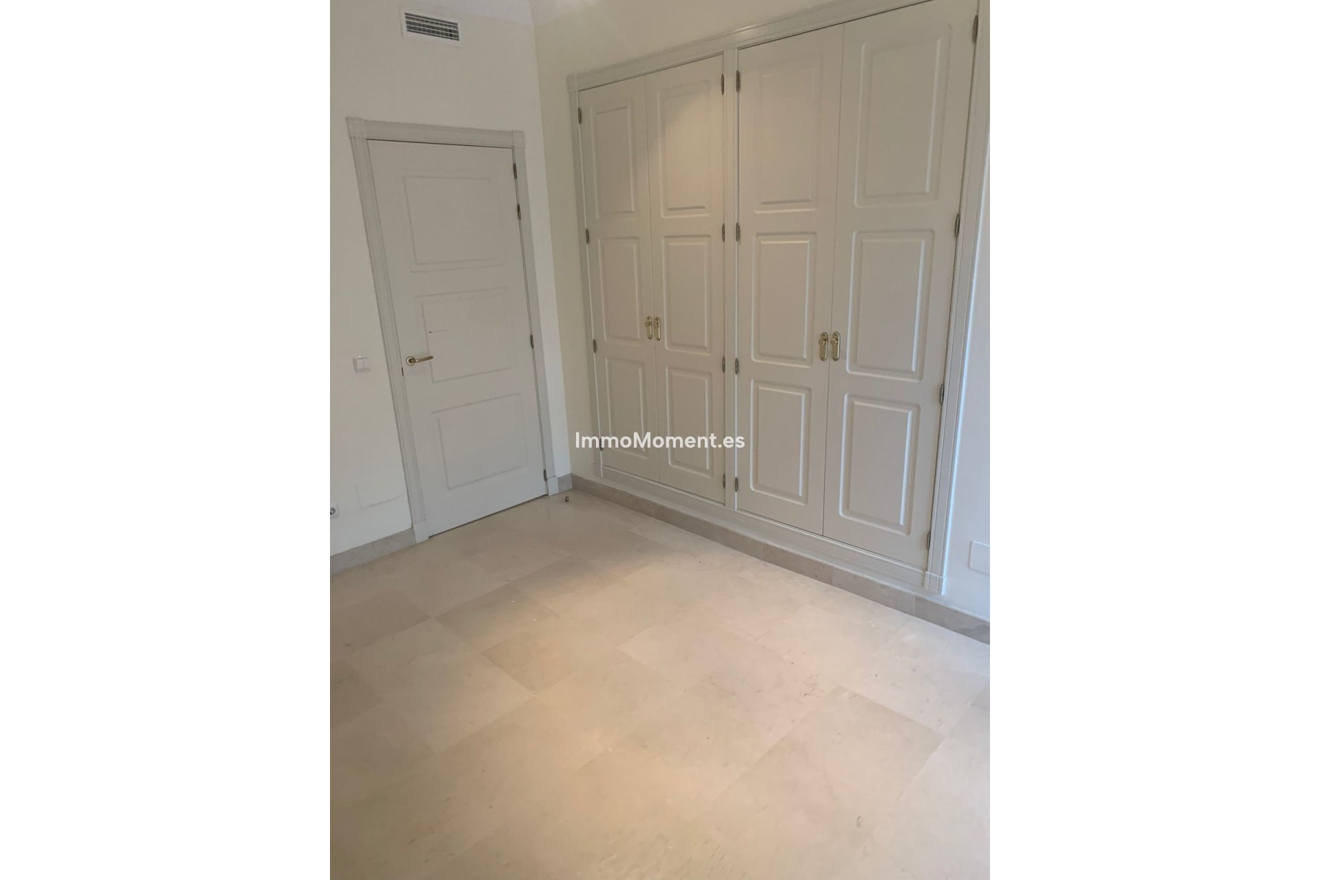 Resale - Apartment - Marbella - Bahía de Marbella