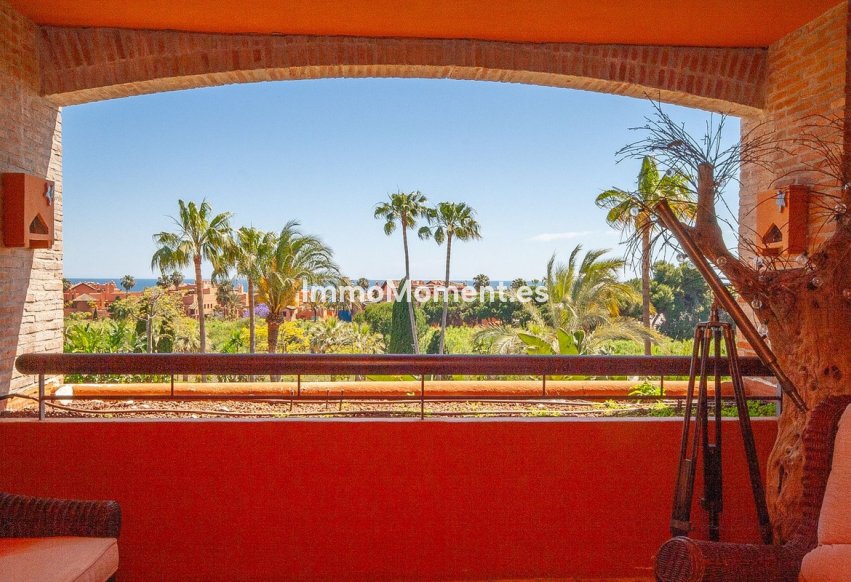 Resale - Apartment - Marbella - Bahía de Marbella