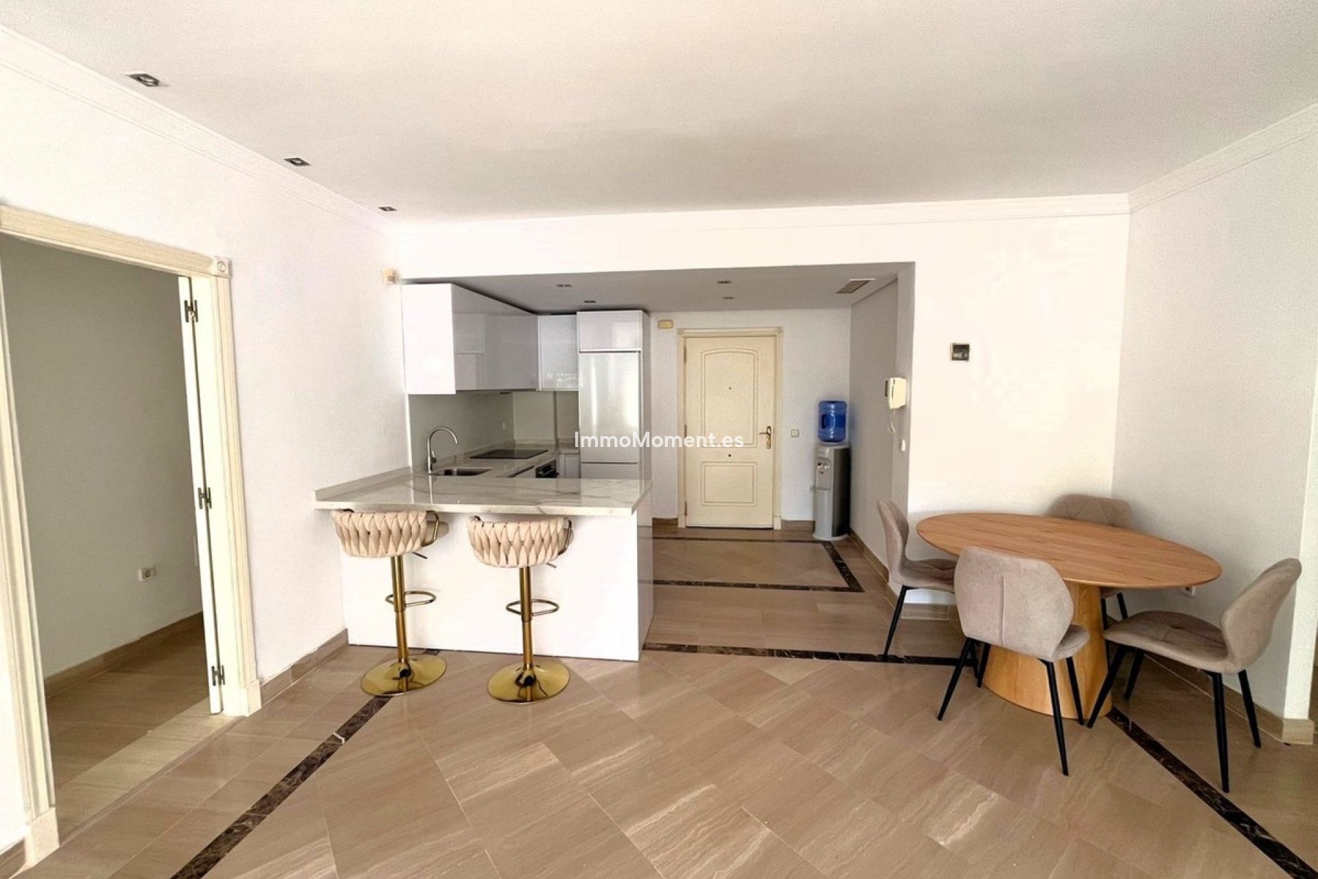 Resale - Apartment - Marbella - Bahía de Marbella
