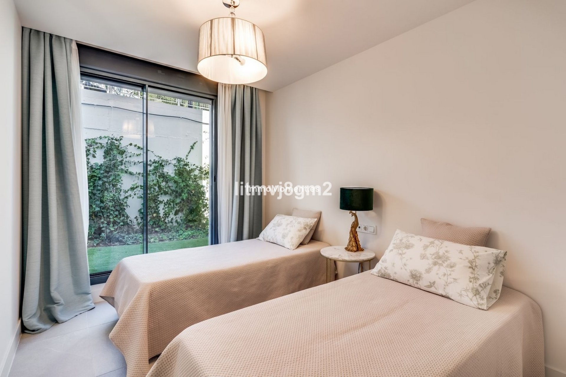 Resale - Apartment - Marbella - Cabopino