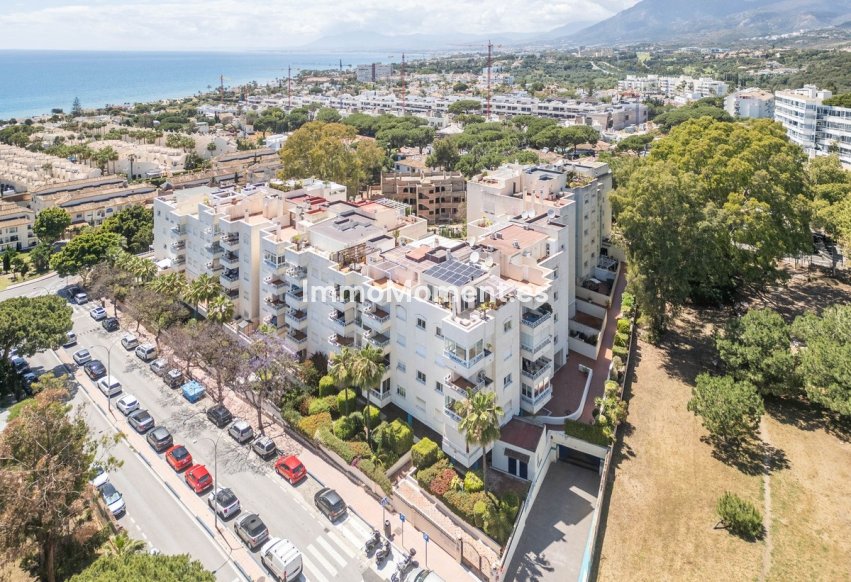 Resale - Apartment - Marbella - Costabella